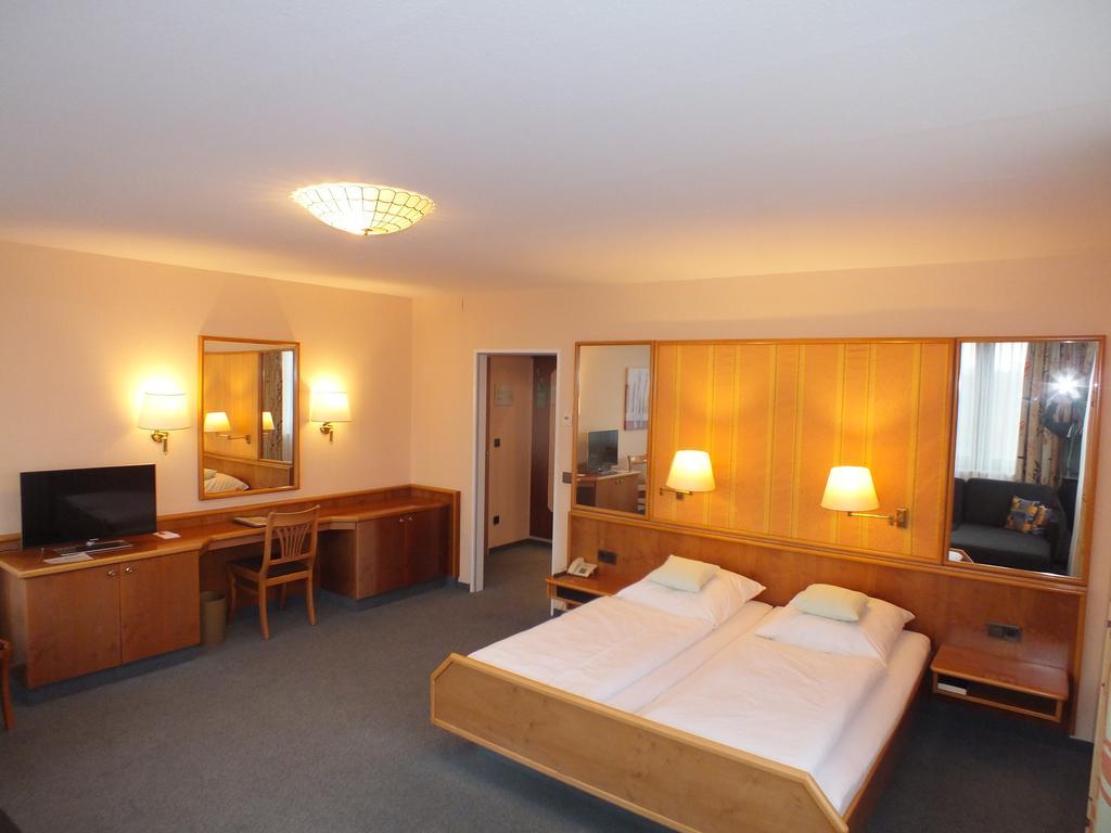 Hotel Stadt Pasing Münih Dış mekan fotoğraf